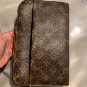 Orsay in the Monogram